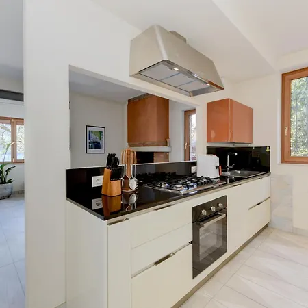 Maison Sabina Con Splendida Vista Ed Idromassaggio Villa Brenzone sul Garda