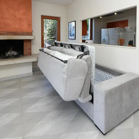 Maison Sabina Con Splendida Vista Ed Idromassaggio * Sommavilla