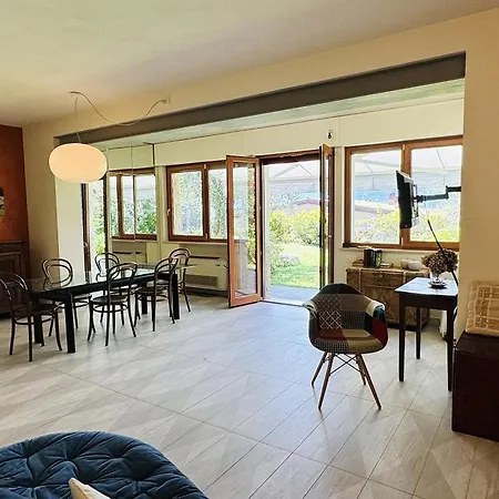 Maison Sabina Con Splendida Vista Ed Idromassaggio * Sommavilla